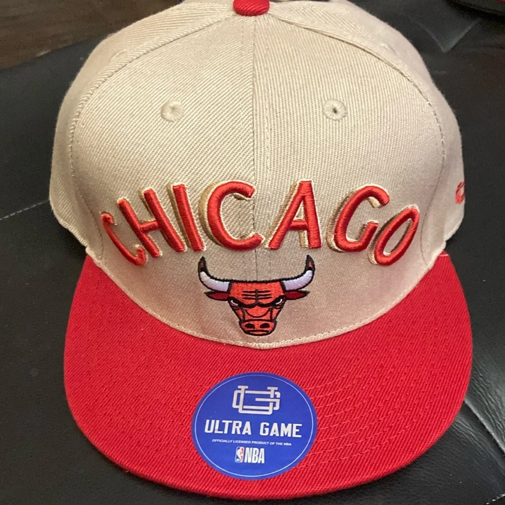 Chicago Bulls Red and Tan SnapBack‎